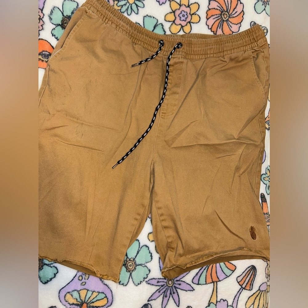 Rue21 Khaki shorts